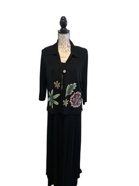 Black Maxi Skirt Set with Floral painted design 
Women's